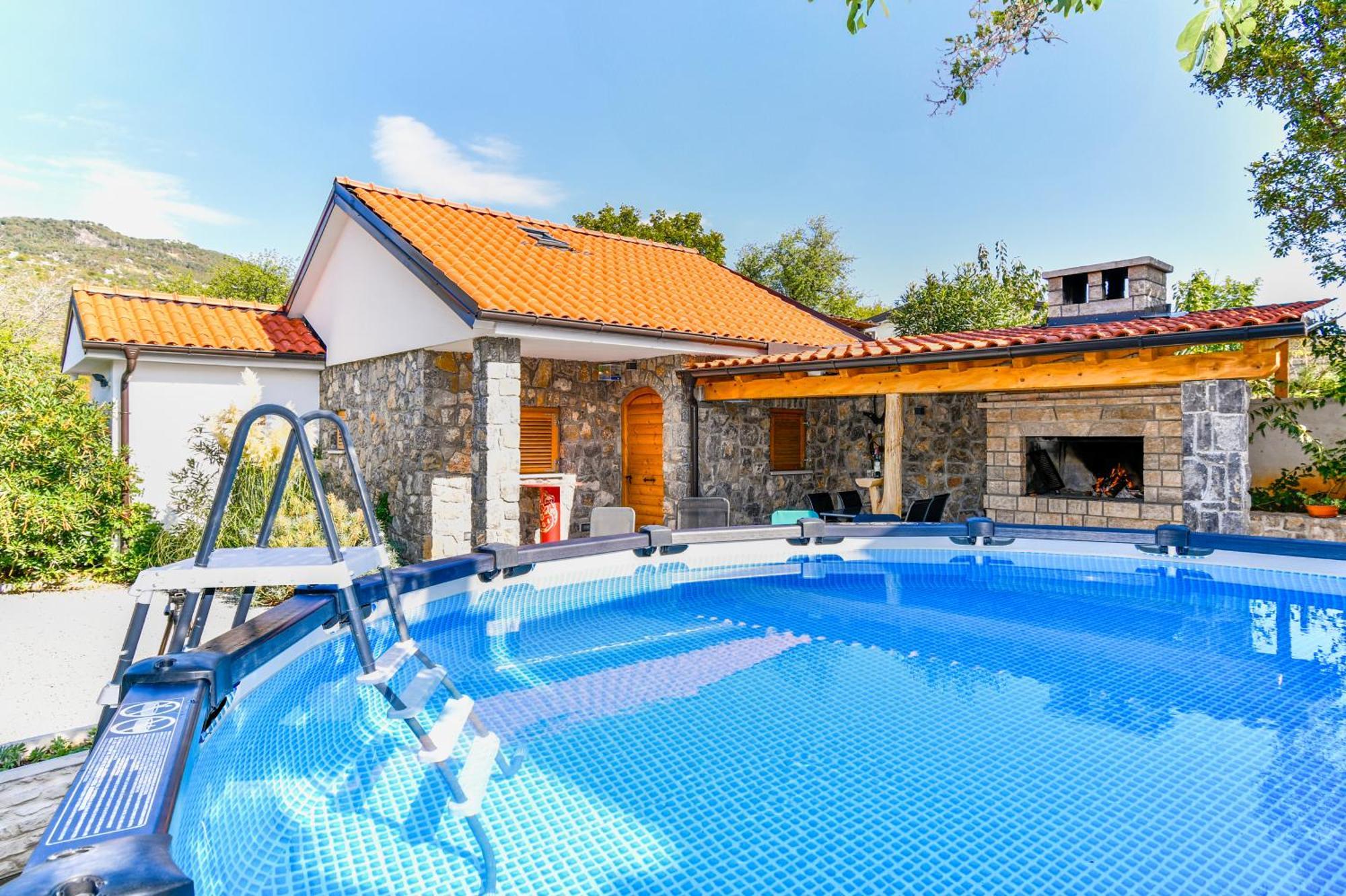 Apartman Lavanda Sa Bazenom I Okucnicom 4* Hreljin Bagian luar foto