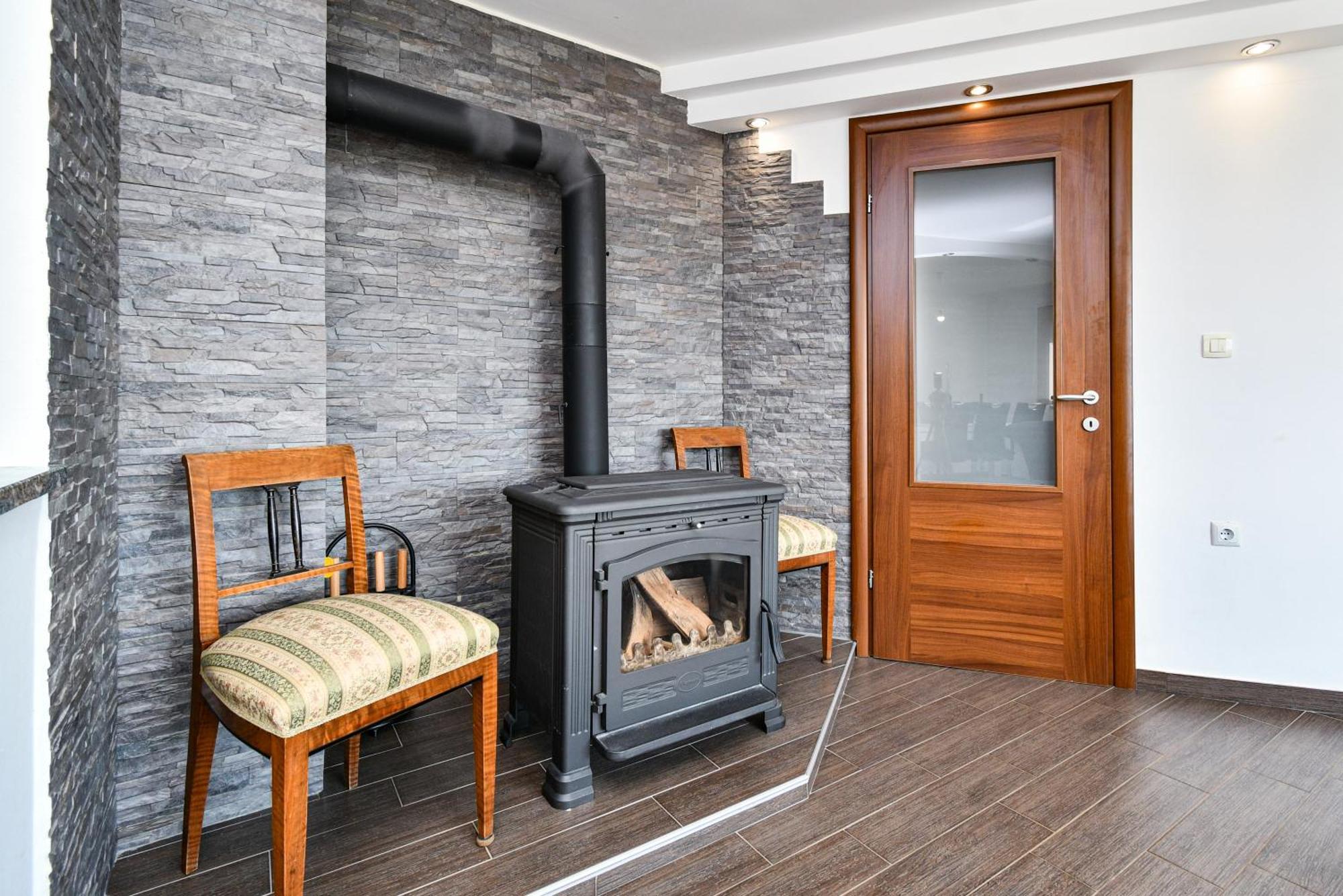 Apartman Lavanda Sa Bazenom I Okucnicom 4* Hreljin Bagian luar foto